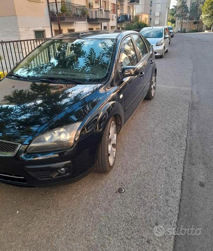 Usato 2005 Ford Focus 1.6 Diesel 90 CV (1.500 €)