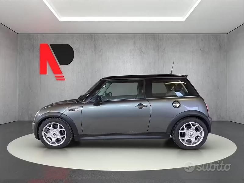 Usata Mini Cooper S 170 CV (125 kW) 2005 Grigio Utilitaria