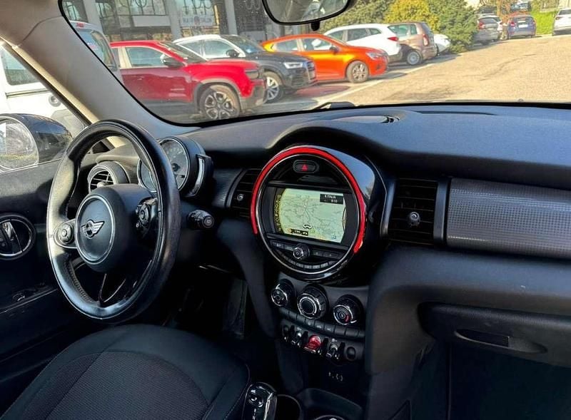 Usata Mini Cooper D 111 CV (81 kW) 2018 Utilitaria