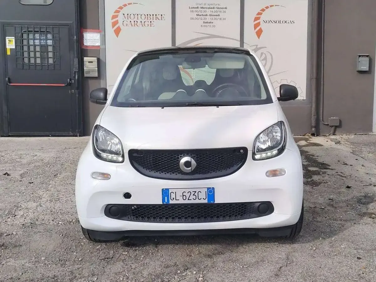 Usata Smart ForTwo Coupé 71 CV (52 kW) 2019 Bianco Coupé