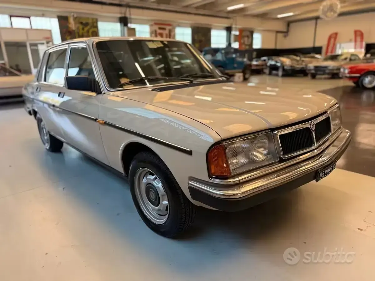 Usata Lancia Beta 100 CV (73 kW) 1982 Beige Berlina