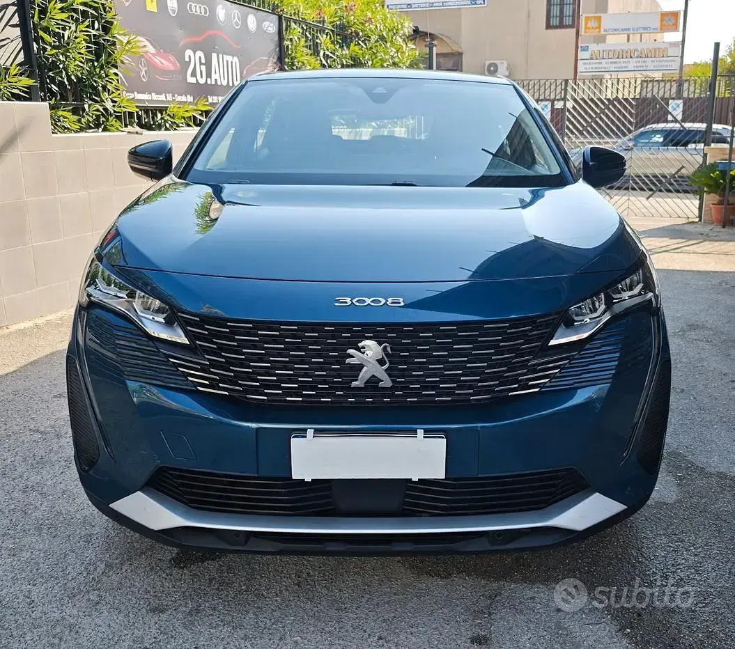 Usata Peugeot 3008 131 CV (96 kW) 2022 Verde SUV