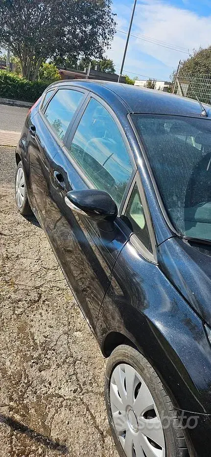 Usata Ford Fiesta 82 CV (60 kW) 2009 Nero Berlina