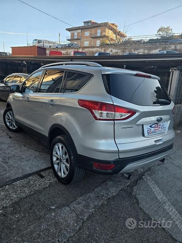 Usata Ford Kuga Titanium 120 CV (88 kW) 2016 Grigio SUV
