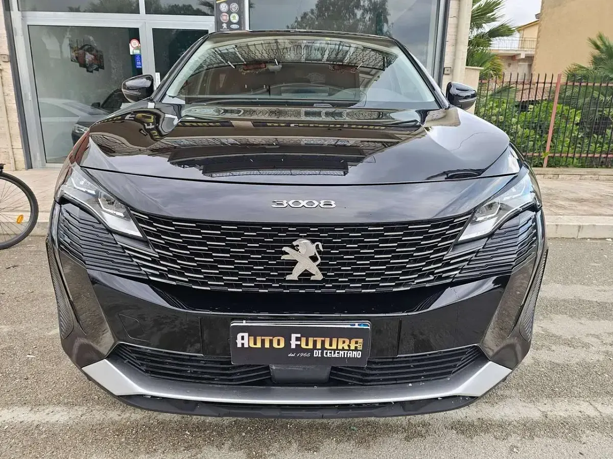 Usata Peugeot 3008 Allure 131 CV (96 kW) 2023 Nero perla SUV