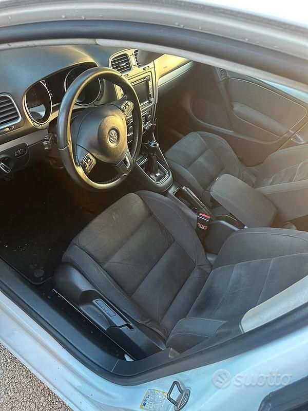 Usata VW Golf VI Highline 105 CV (77 kW) 2011 Bianco Utilitaria