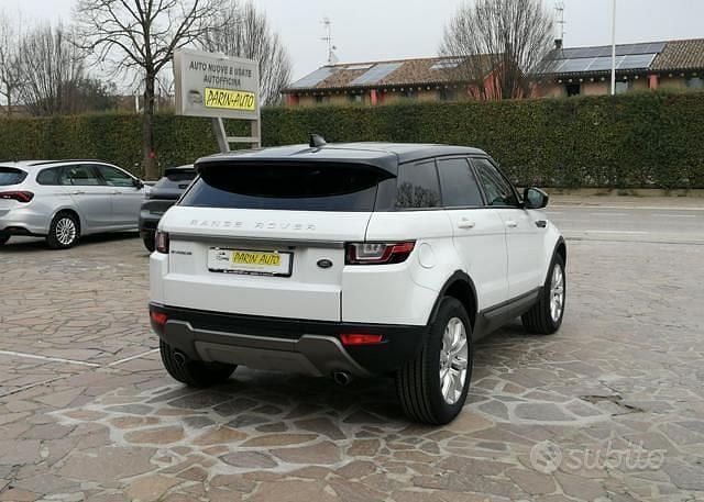 Usata Land Rover Range Rover evoque SE 150 CV (110 kW) 2016 Alpine white SUV