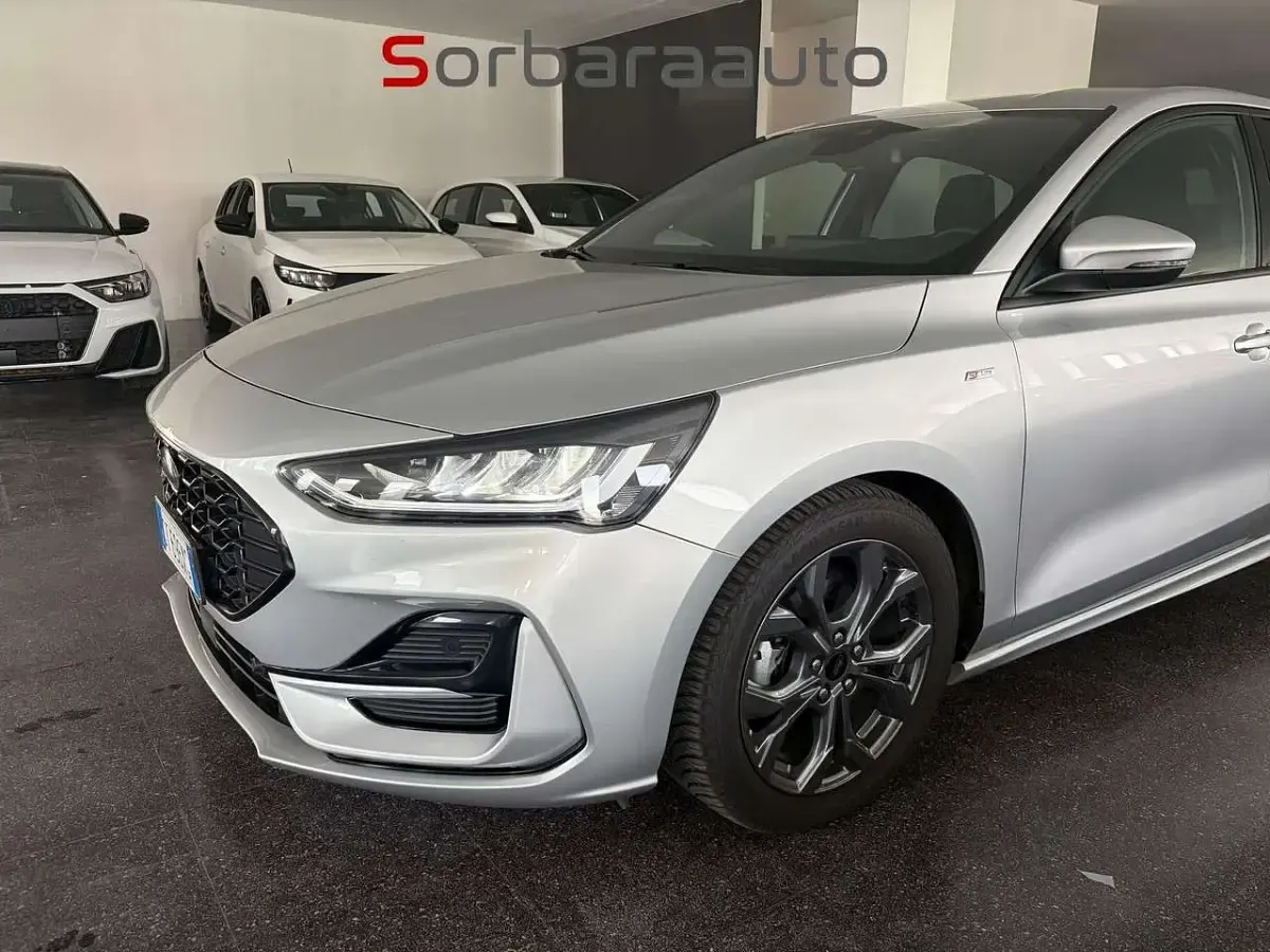 Usata Ford Focus ST-Line 116 CV (85 kW) 2024 Argento Berlina