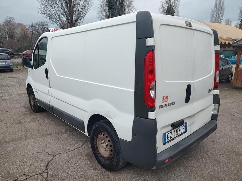 Usata Renault Trafic 114 CV (83 kW) 2013 Bianco Monovolume