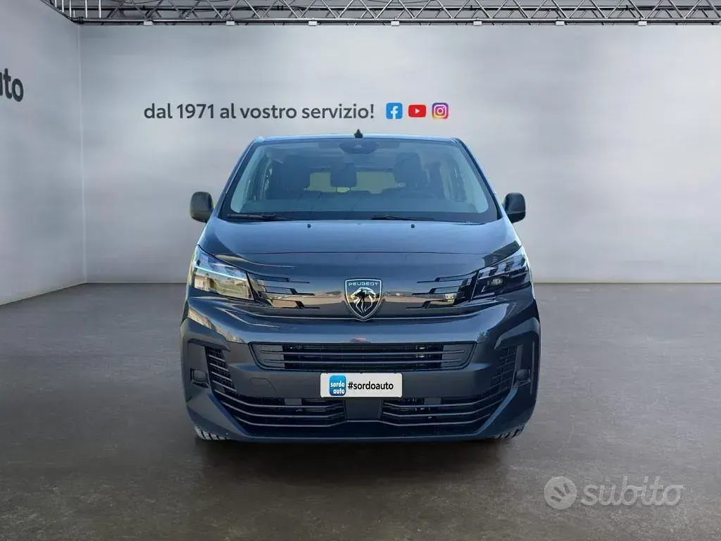 Usata Peugeot Traveller 177 CV (130 kW) 2025 Nero Monovolume