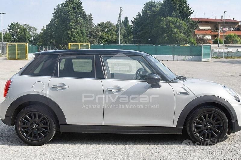 Usata Mini Cooper D Business 116 CV (85 kW) 2015 Grigio Utilitaria