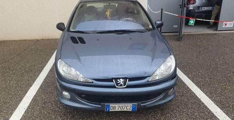 Usata Peugeot 206 68 CV (50 kW) 2006 Berlina