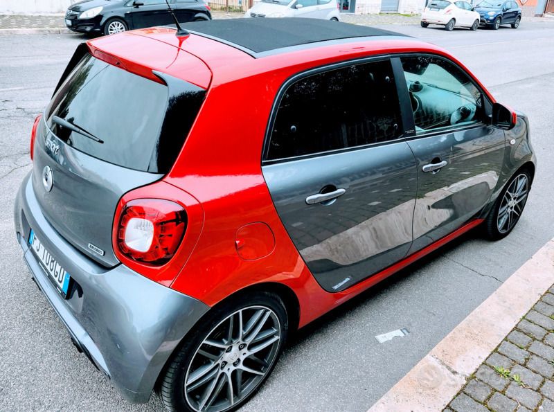 Grigio Usata 2017 Smart ForFour Brabus Xclusive Due volumi | 19.800 € - Immagine 1/3