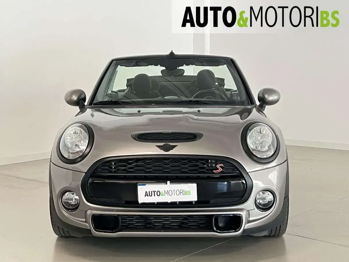 Usata Mini Cooper Cabriolet 192 CV (141 kW) 2017 Grigio Cabrio