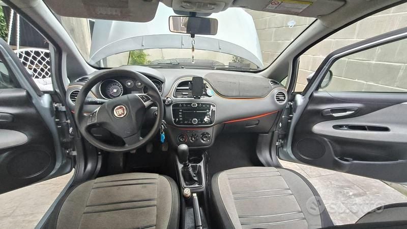 Usata Fiat Punto Evo 90 CV (66 kW) 2010 Grigio Utilitaria