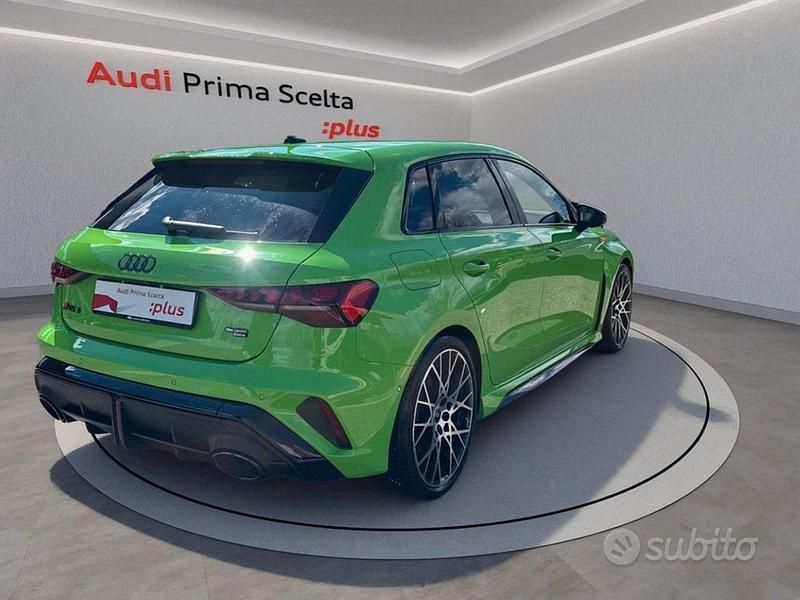 Usata Audi RS3 Comfort 400 CV (294 kW) 2025 Verde kyalami Berlina