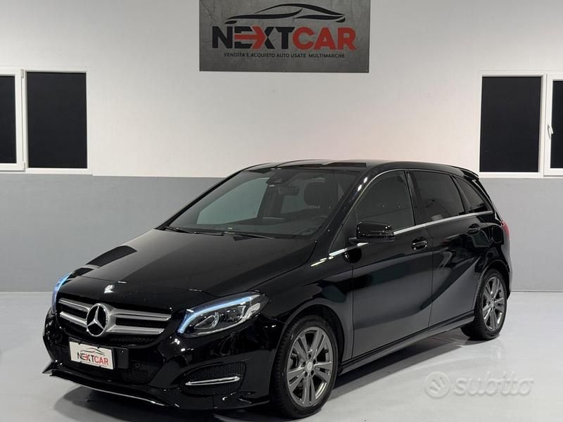 Usata Mercedes B200 Premium 136 CV (100 kW) 2017 Nero Utilitaria