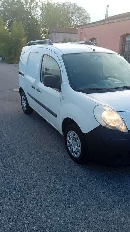Usata Renault Kangoo 90 CV (66 kW) 2010 Station wagon
