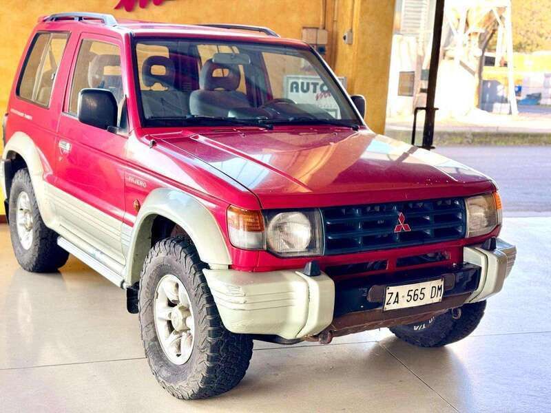Rosso Usata 1994 Mitsubishi Pajero Top SUV | 7710 € - Immagine 1/4