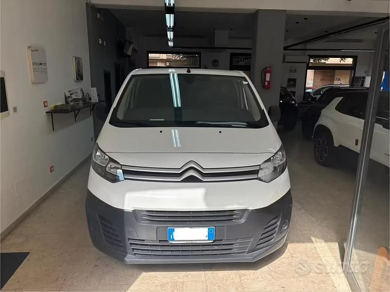 Usata Citroën Jumpy 120 CV (88 kW) 2022 Bianco Monovolume