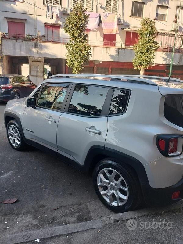 Usata Jeep Renegade 120 CV (88 kW) 2017 Grigio SUV