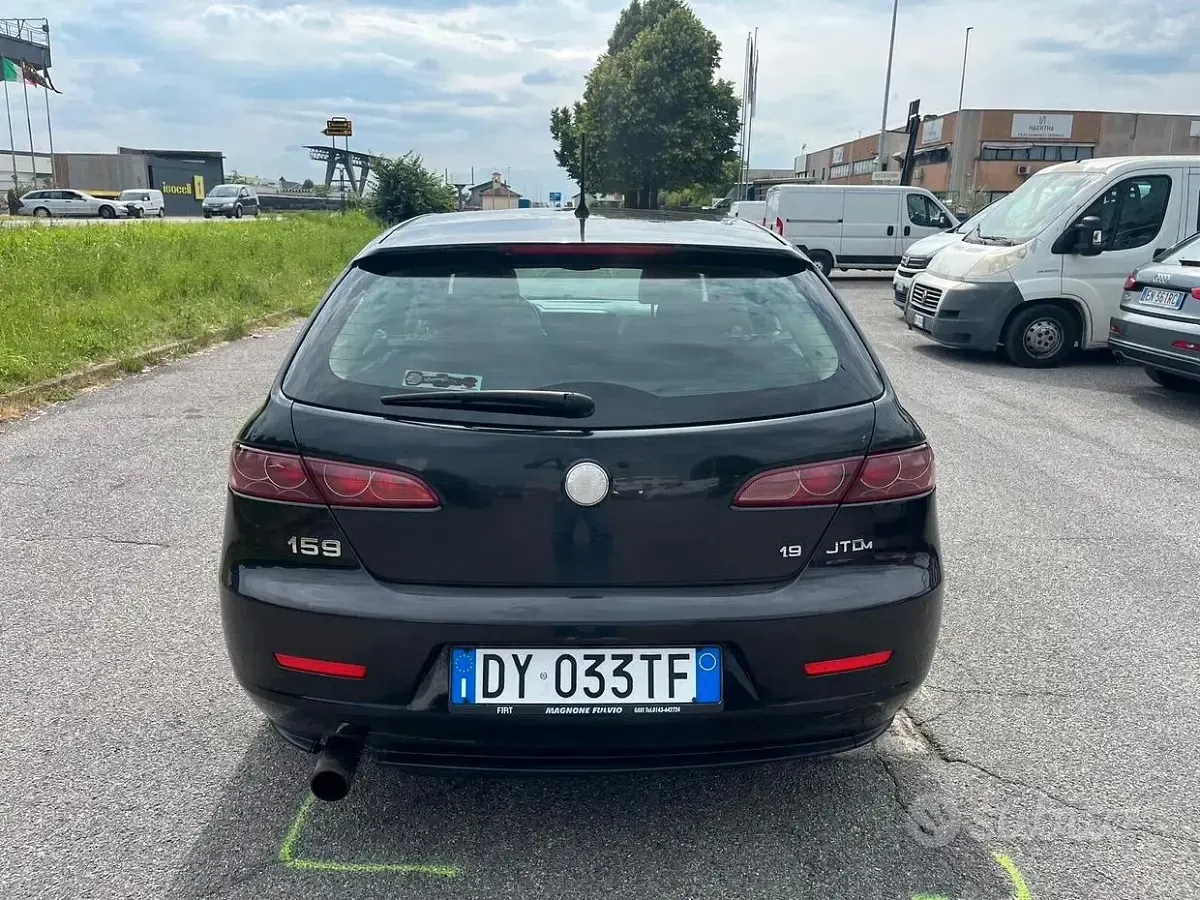 Usata Alfa Romeo 159 Progression 150 CV (110 kW) 2009 Nero Station wagon