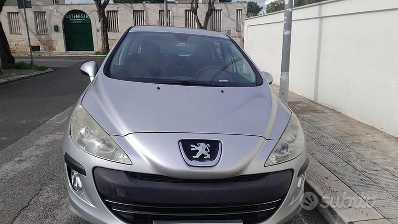 Usata Peugeot 308 110 CV (80 kW) 2011
