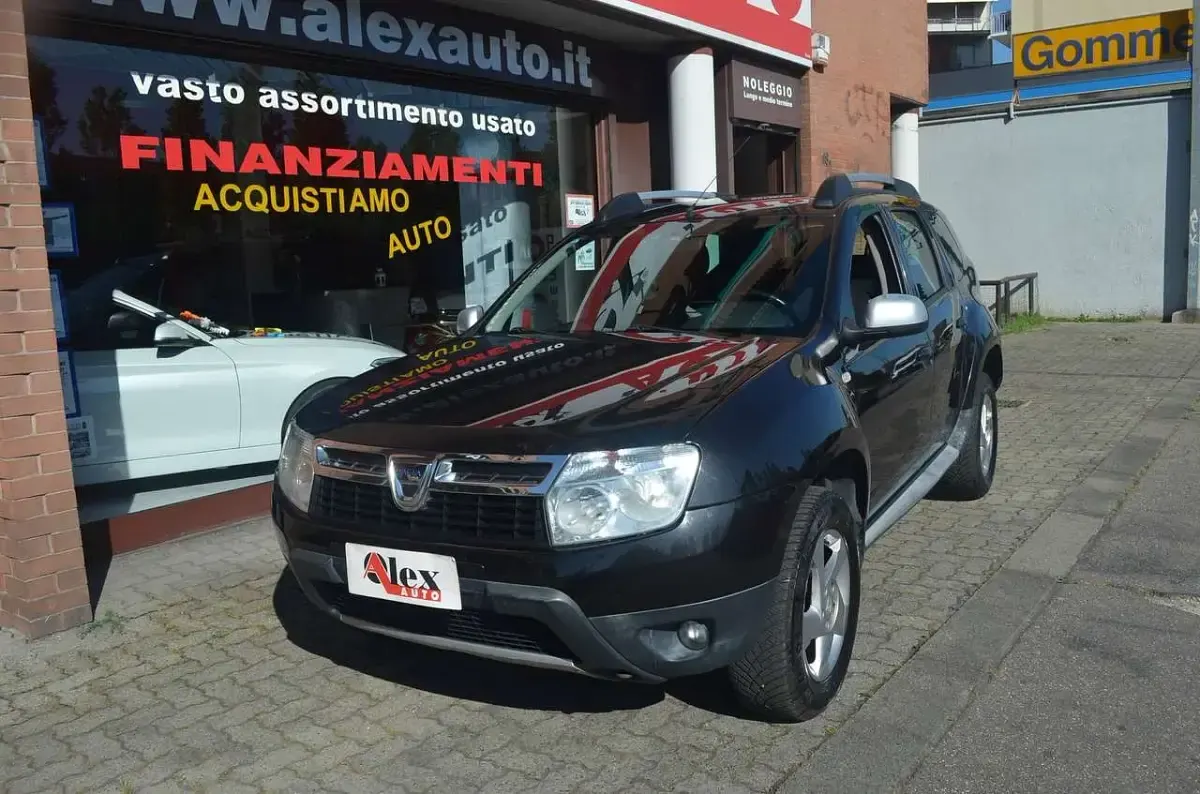Usata Dacia Duster Lauréate 110 CV (80 kW) 2012 Nero SUV