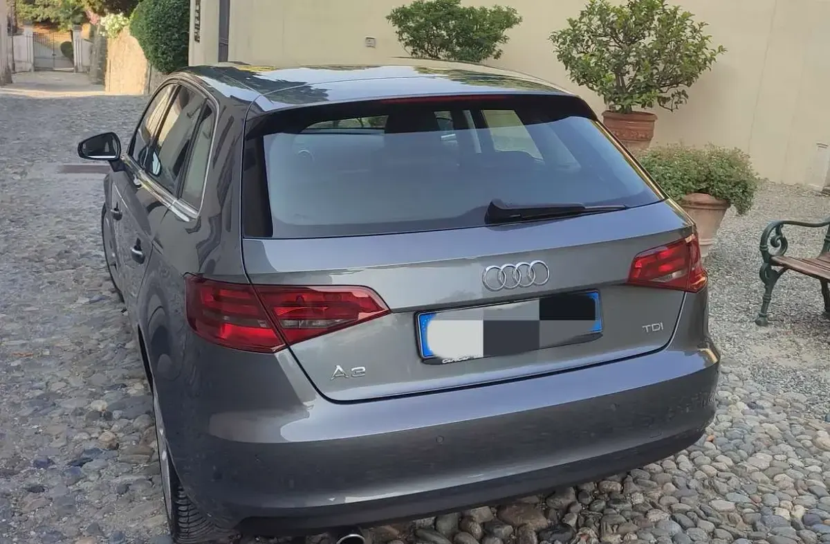 Usata Audi A3 Attraction 105 CV (77 kW) 2013 Berlina