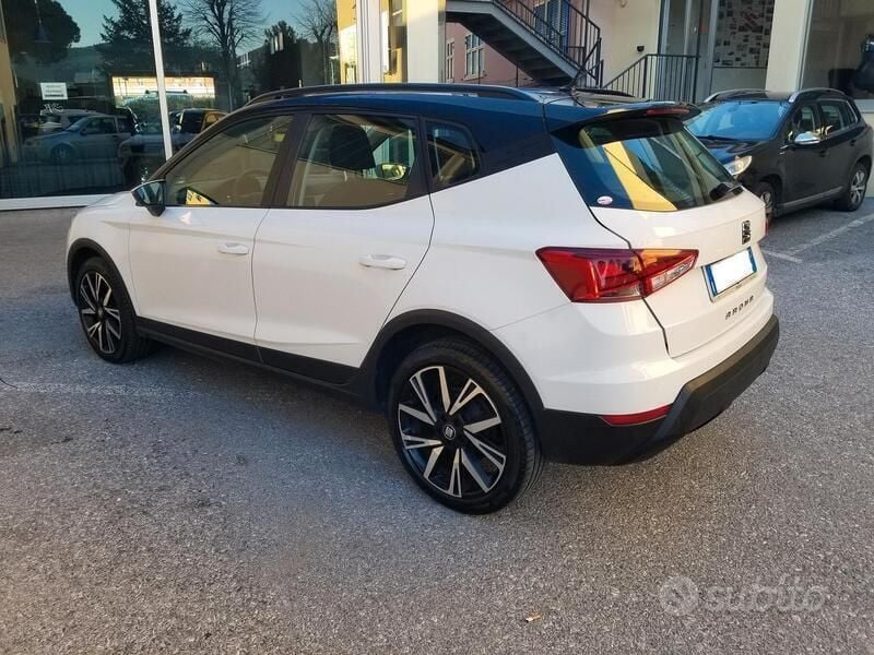 Usata Seat Arona Black Edition 90 CV (66 kW) 2020 Bianco SUV