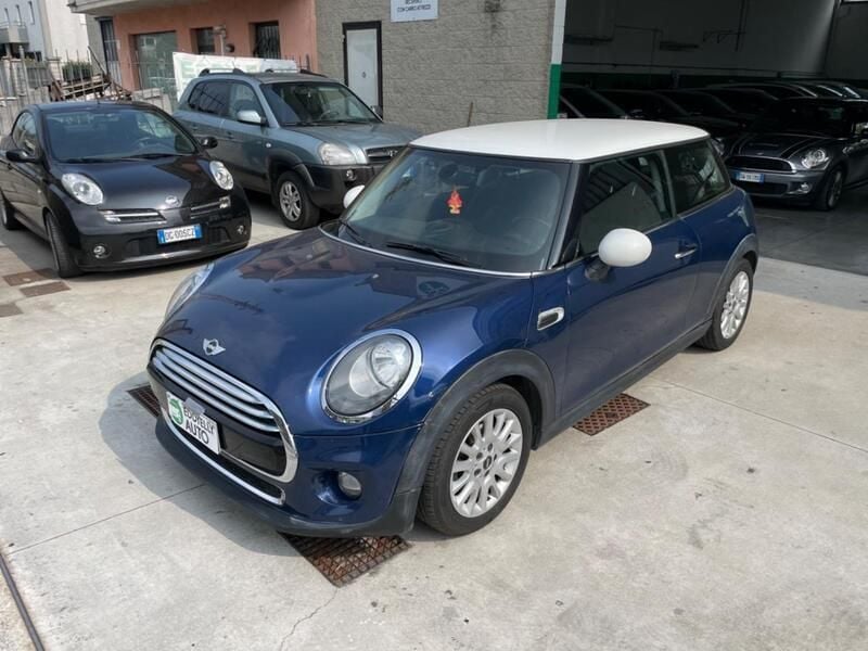 Usata Mini Cooper D 116 CV (85 kW) 2014 Blu Utilitaria