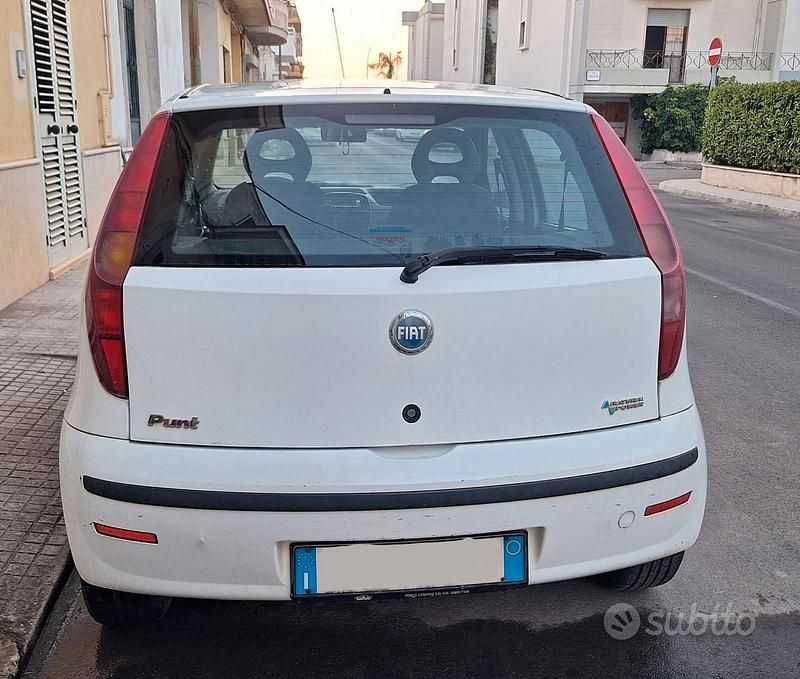 Usata Fiat Punto 60 CV (44 kW) 2006 Bianco Utilitaria