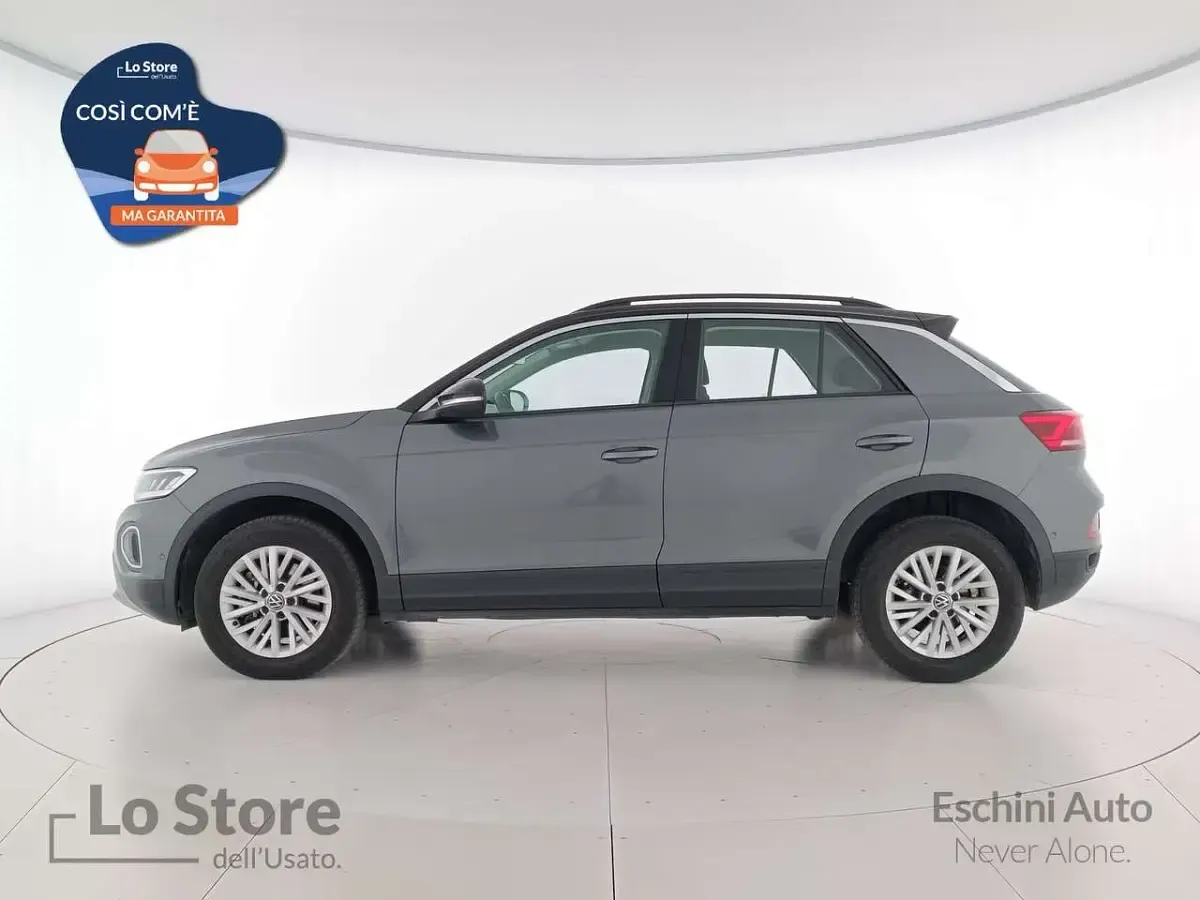 Usata VW T-Roc Life 150 CV (110 kW) 2025 Indium grey metallizzato nero SUV