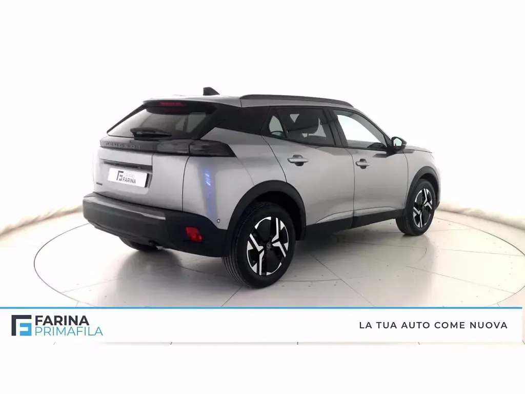 Usata Peugeot 2008 Allure 101 CV (74 kW) 2026 Grigio artense SUV