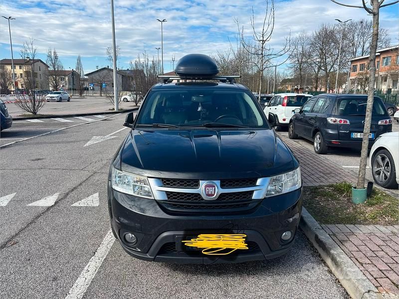 Usata Fiat Freemont 140 CV (102 kW) 2016 Nero SUV