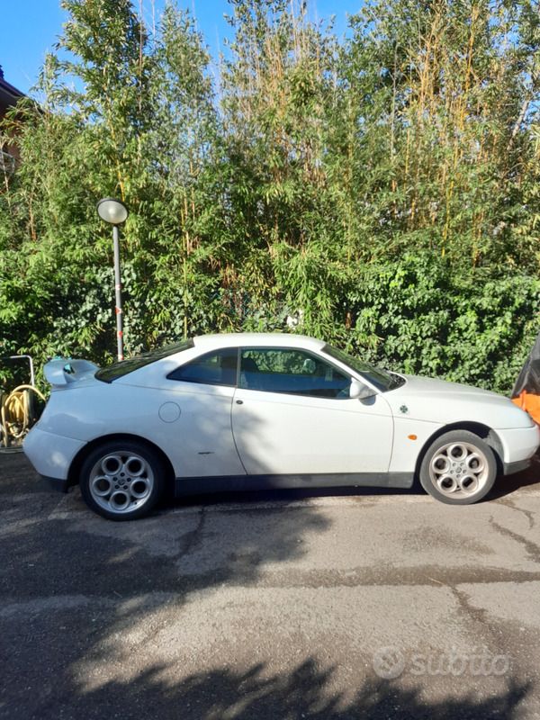 Bianco Usata 1996 Alfa Romeo GTV Coupé | 7500 € (Super prezzo) - Immagine 1/3