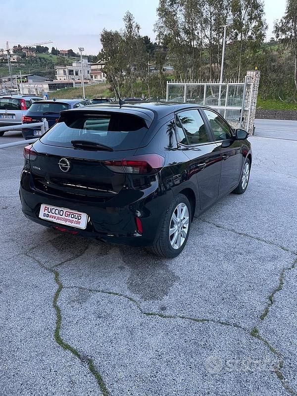 Usata Opel Corsa Edition 74 CV (54 kW) 2022 Nero Utilitaria