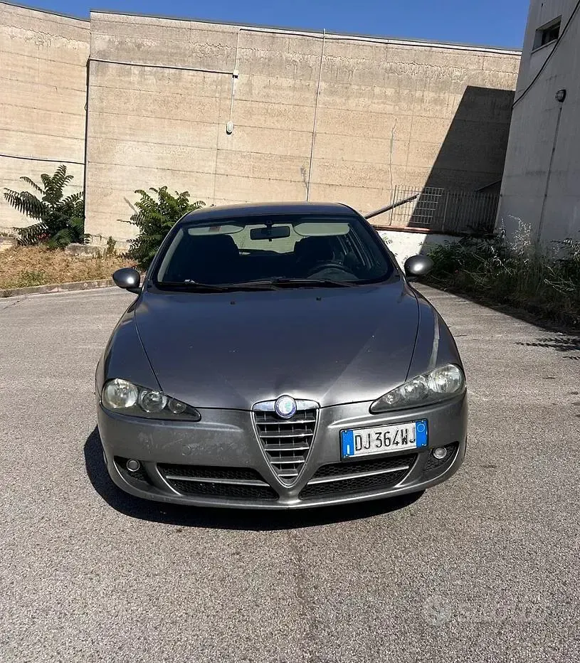 Usata Alfa Romeo 147 120 CV (88 kW) 2007 Giallo Utilitaria