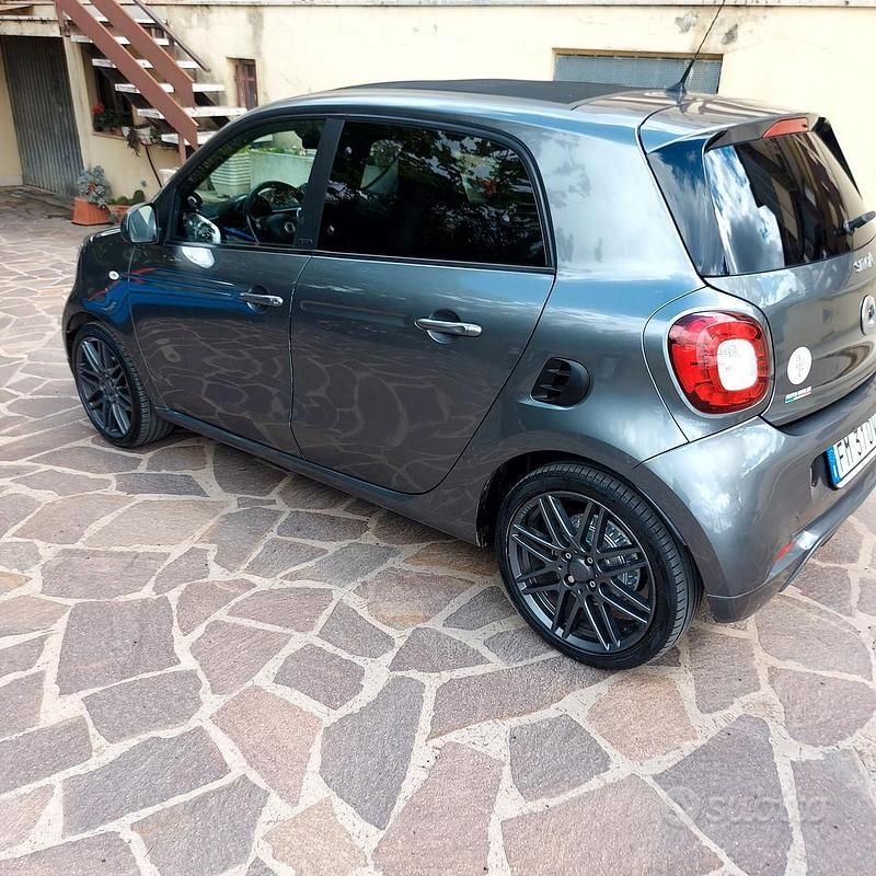Usata Smart ForFour 2018 Nero Utilitaria