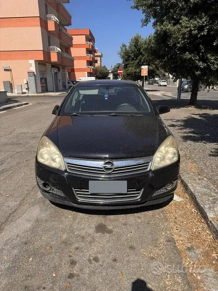 Usata Opel Astra 101 CV (74 kW) 2008 Berlina