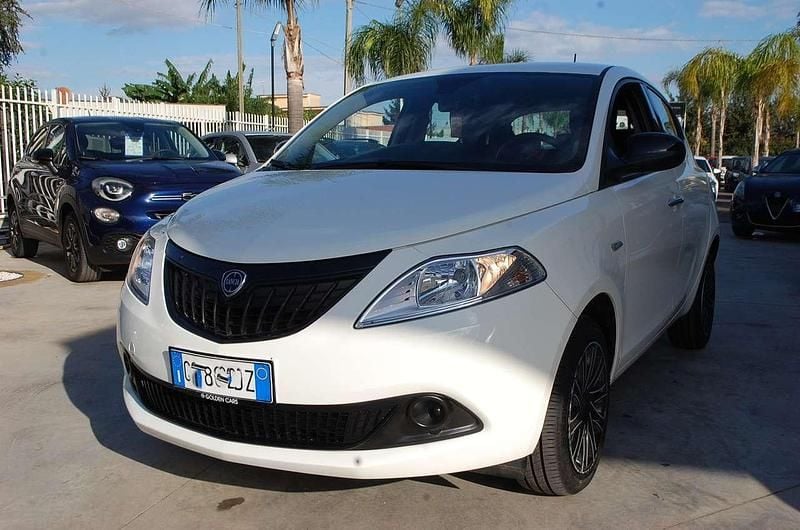 Usata Lancia Ypsilon S 69 CV (50 kW) 2023 Bianco Utilitaria