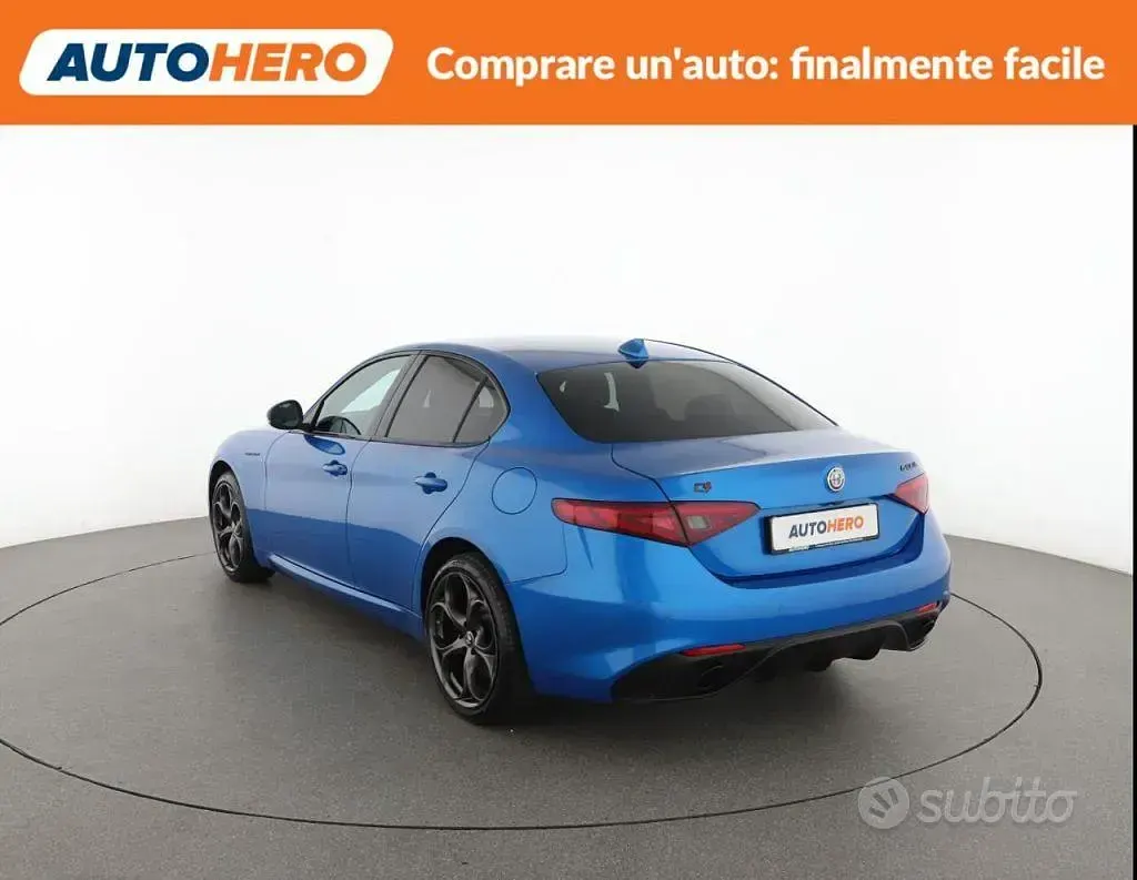 Usata Alfa Romeo Giulia Estrema 280 CV (205 kW) 2022 Blu/azzurro Berlina