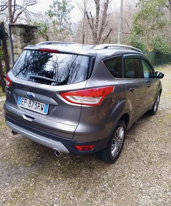 Usata Ford Kuga Titanium 140 CV (102 kW) 2012 SUV