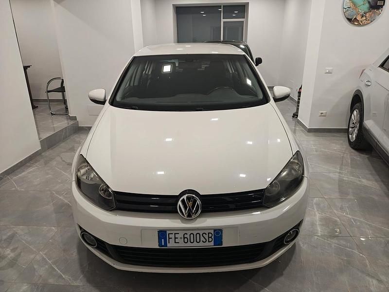 Usata VW Golf VII Comfortline 104 CV (76 kW) 2012 Bianco Berlina