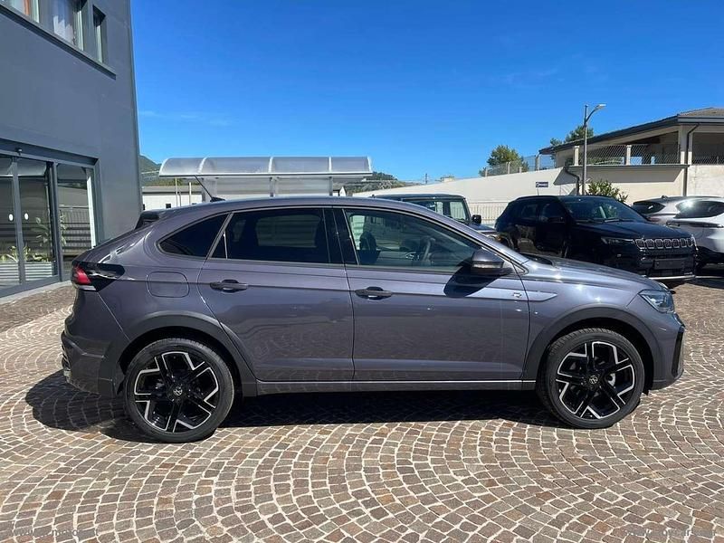 Nuova VW Taigo R-line 116 CV (85 kW) 2025 Grigio SUV