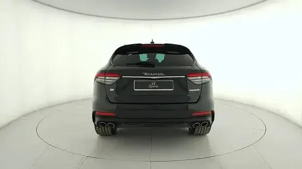 Usata Maserati Levante 250 CV (183 kW) 2021 Nero SUV
