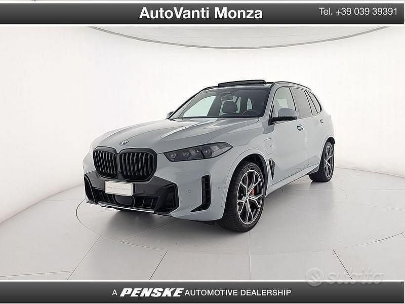 Usata BMW X5 M Sport 489 CV (359 kW) 2025 Grigio SUV