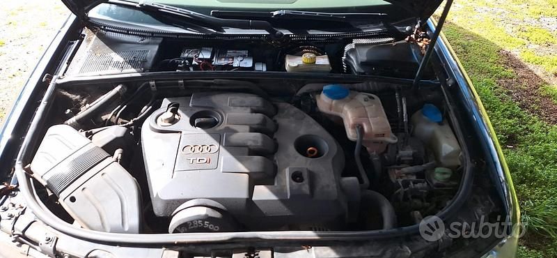 Usata Audi A4 130 CV (95 kW) 2004 Blu Station wagon