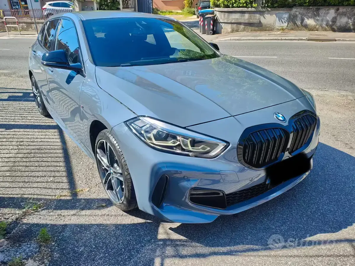 Usata BMW 116 M Sport 109 CV (80 kW) 2022 Grigio Utilitaria