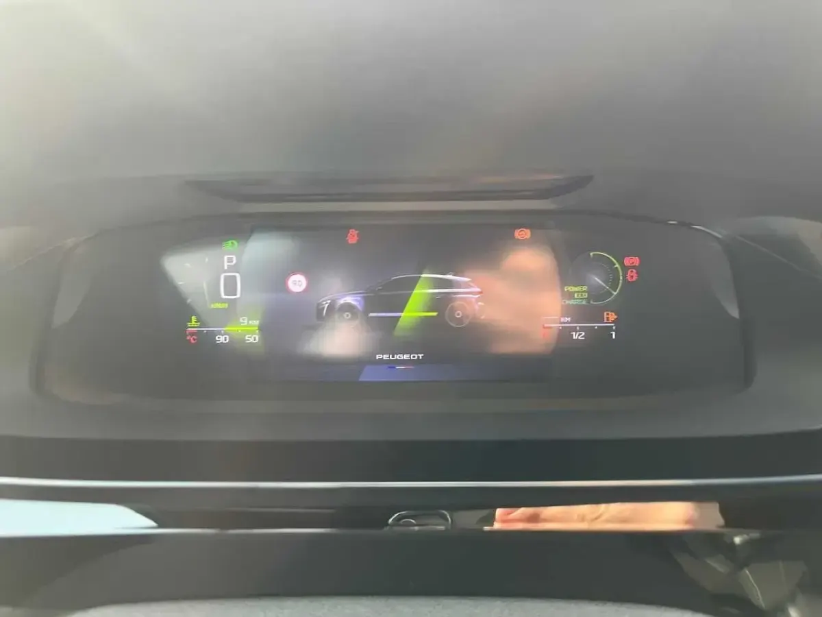 Nuova Peugeot 308 Active 136 CV (100 kW) 2025 Bianco okenite Berlina